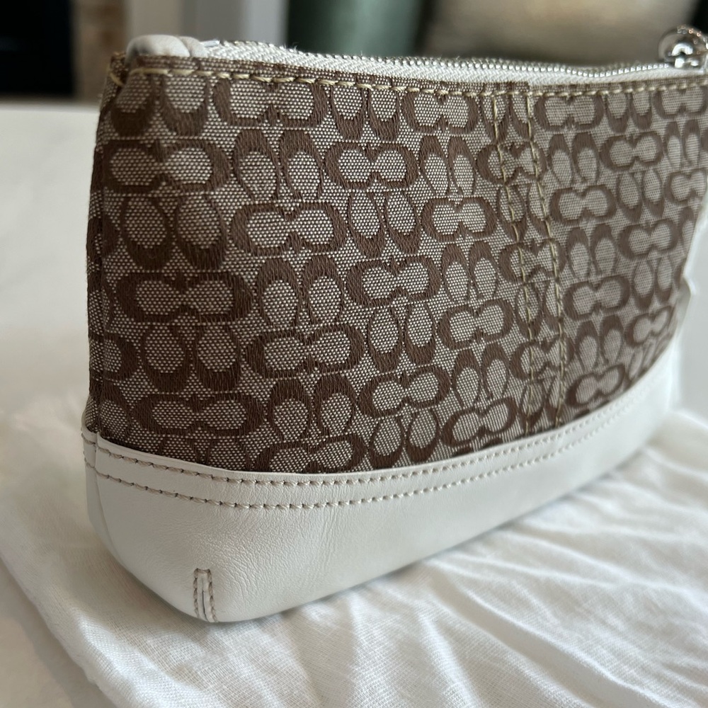 Coach Brown Signature Canvas Wristlet with White Leather Trim - Picture 9 of 13